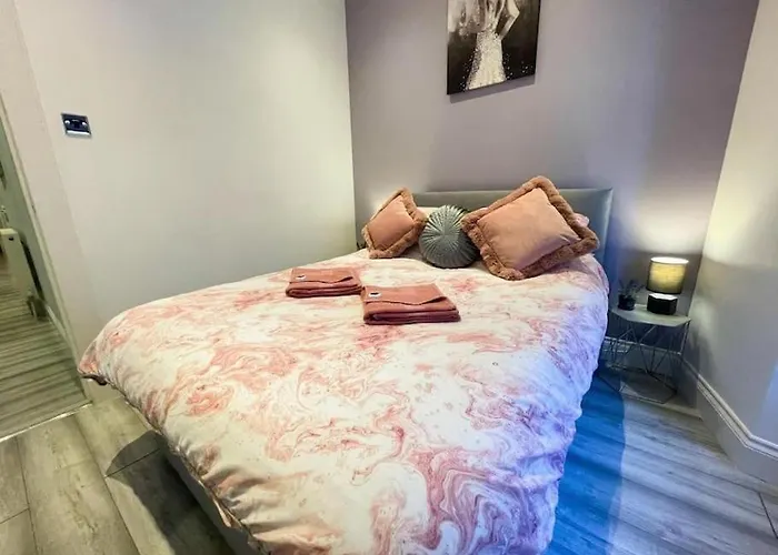 2 Bed Apartment In City Centre!